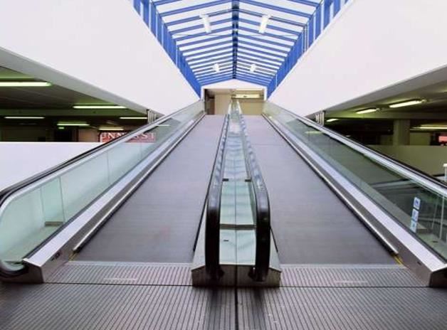 Passerella mòbil de transportador de passatgers per a l'aeroport